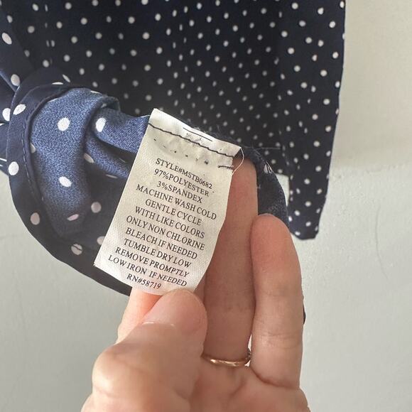 Notations Top Women's Small Button Down Blouse Sleeveless Navy Polka Dot Coastal - Picture 6 of 9